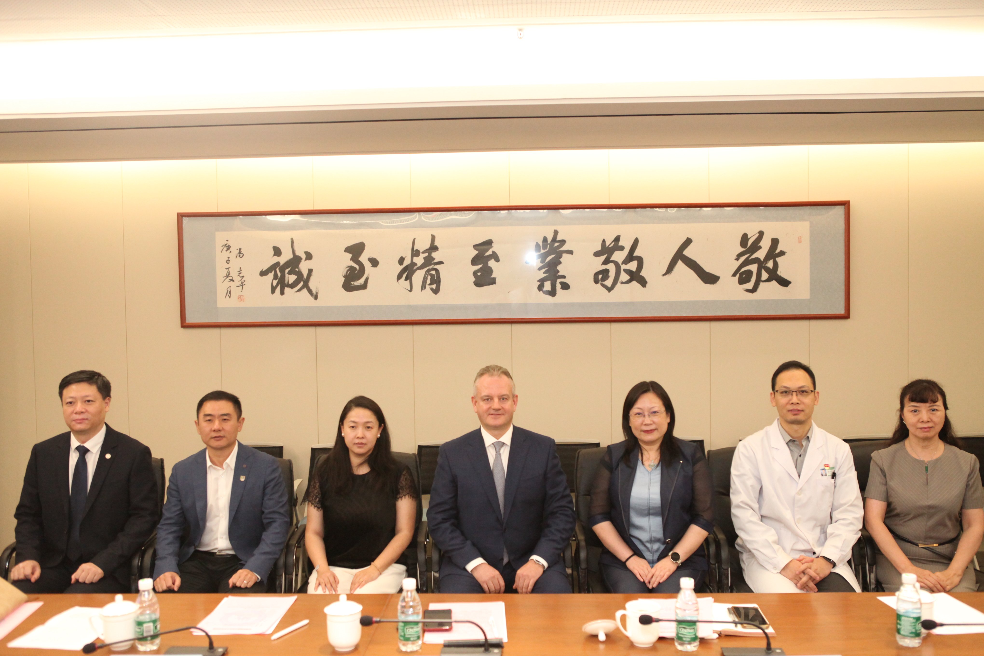 图片2.jpg 图片2.jpg